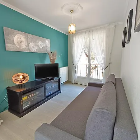 Chez Celeste, Luchon Centre, T2 Bis, 4 Personnes アパート Bagnères-de-Luchon