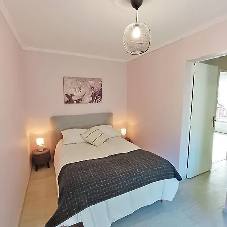 Chez Celeste, Luchon Centre, T2 Bis, 4 Personnes, Ascenseur Bagnères-de-Luchon