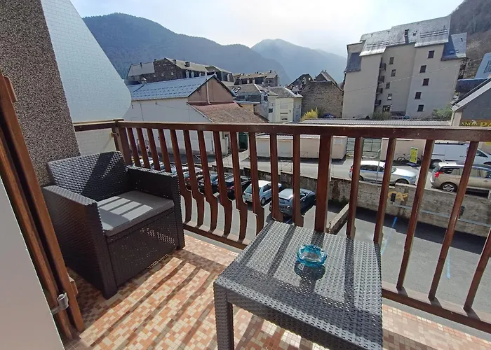 Chez Celeste, Luchon Centre, T2 Bis, 4 Personnes * Bagnères-de-Luchon